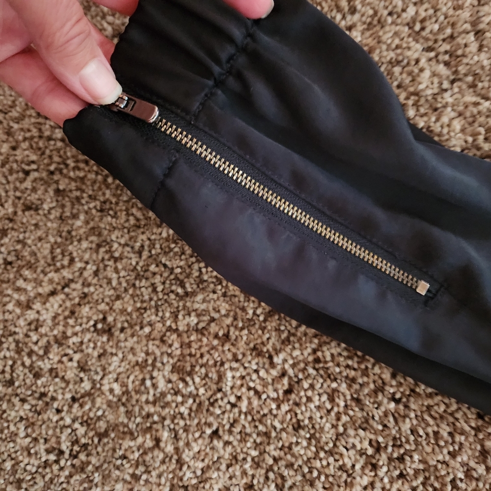 White House Black Market Women's 10 Long WKND Satin Jogger Black Ankle Zips